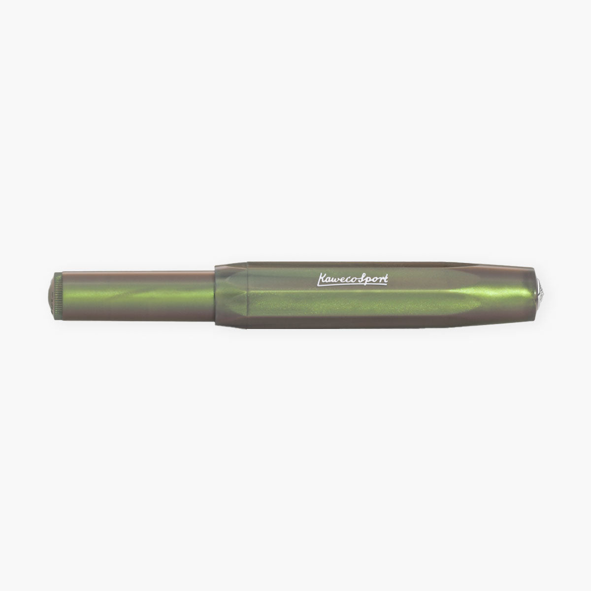Zamknięte na zakrętkę pióro Kaweco LUNAR Sport Shadow Green w kolorze zielonym z perłowym wykończeniem.