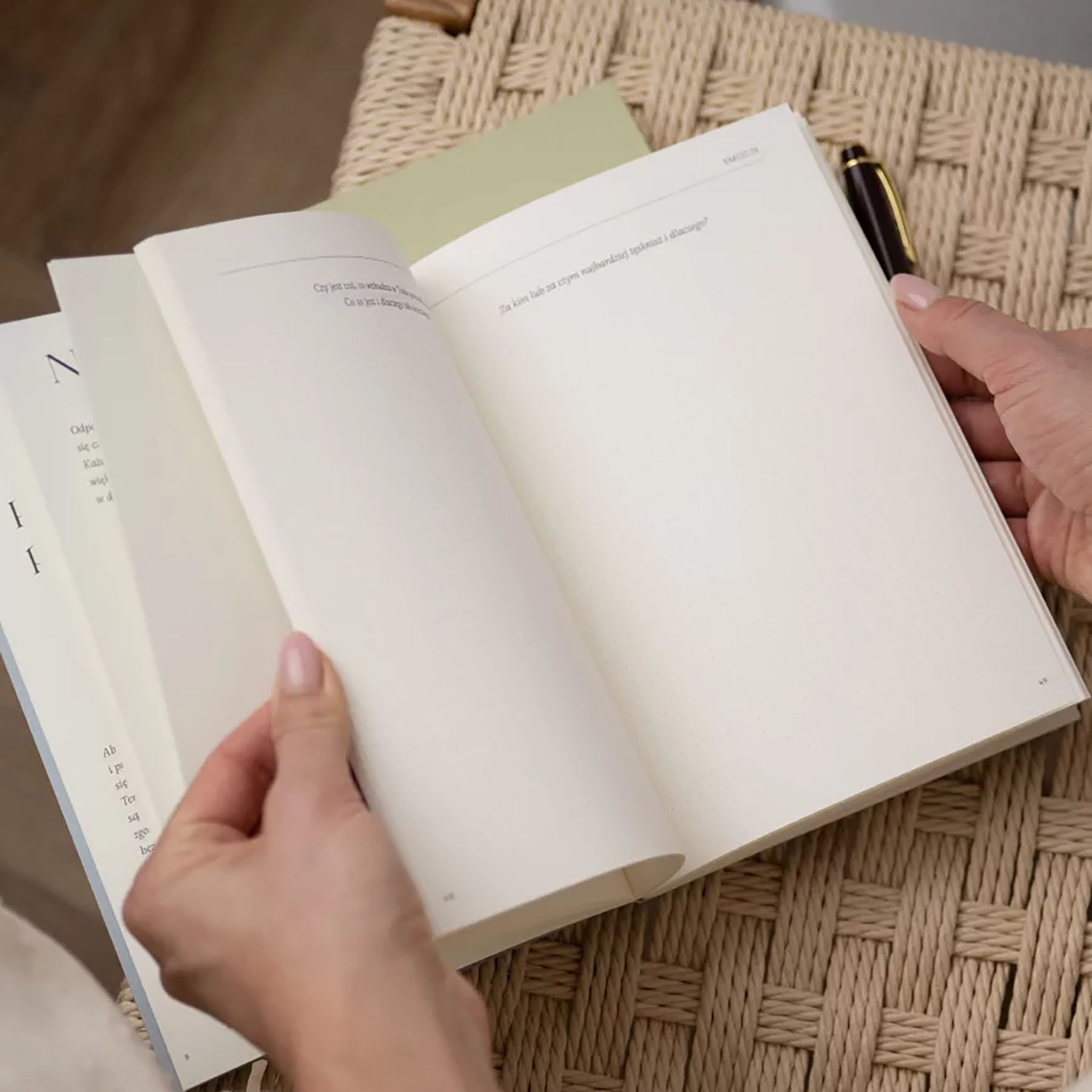Dziennik Jaśnie Myśli – niebieski, Jaśnie Plan, papierniczy design