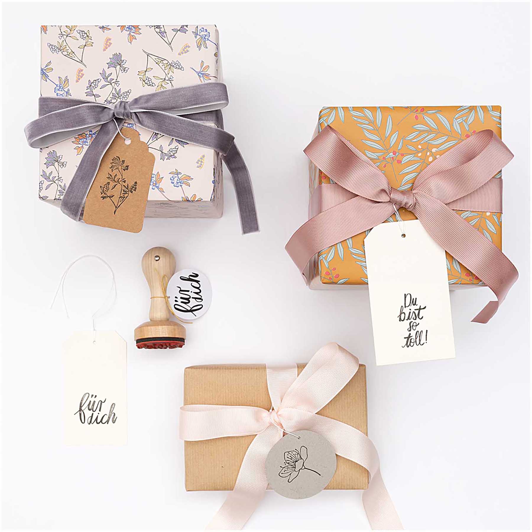 Drewniany stempel – kwiat dzwonka, Rico Design, papierniczy design